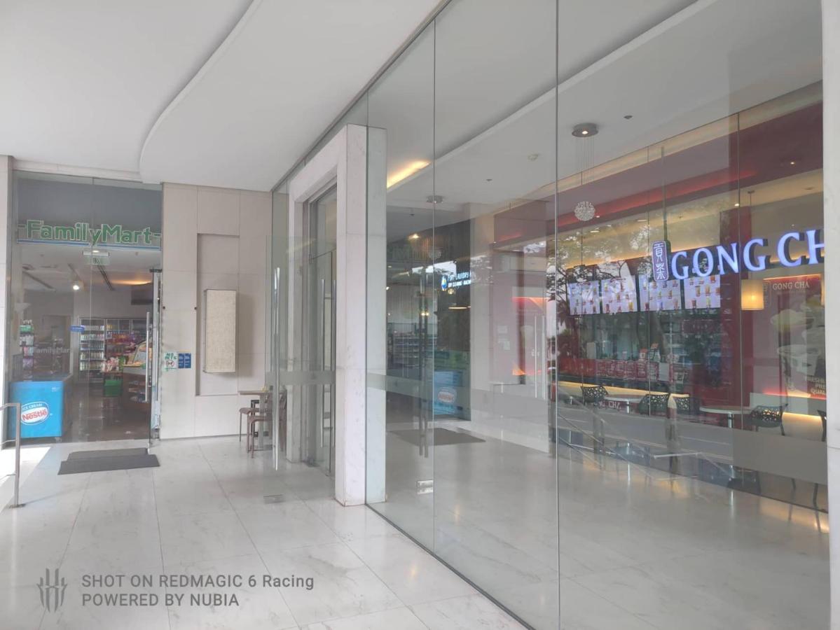 Fort Victoria Condominium Tower C Taguig Bagian luar foto