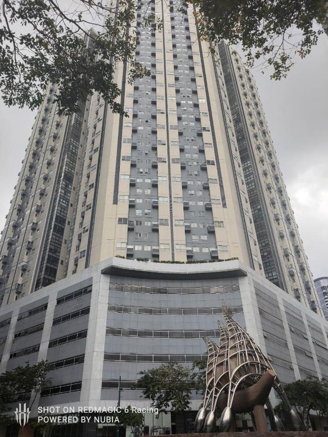 Fort Victoria Condominium Tower C Taguig Bagian luar foto