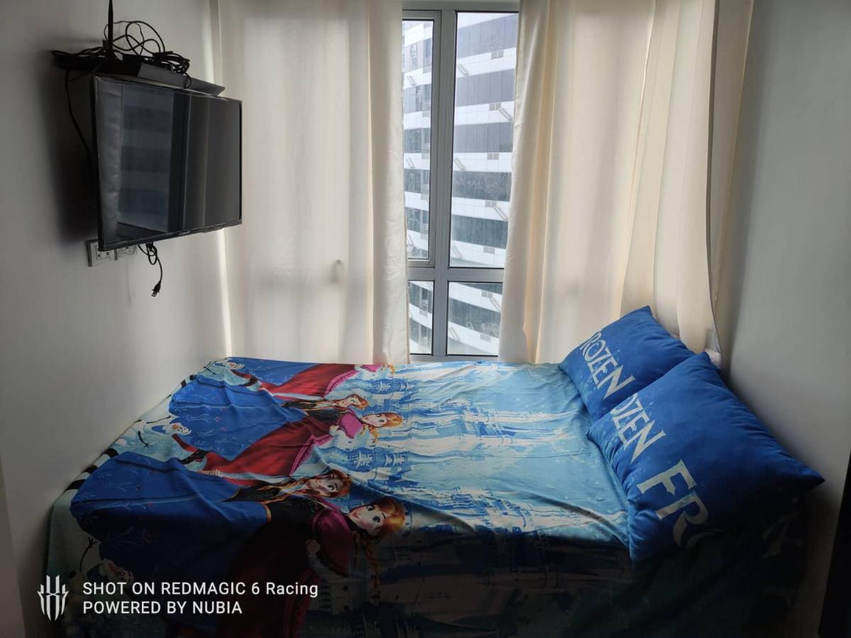 Fort Victoria Condominium Tower C Taguig Bagian luar foto